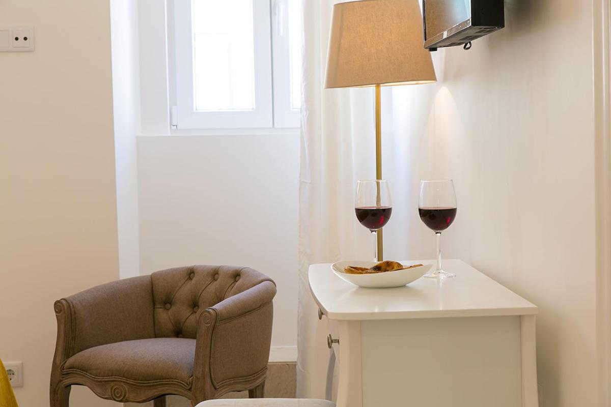 Suites Amalia Guesthouse Near Rossio Square Lizbona Zewnętrze zdjęcie