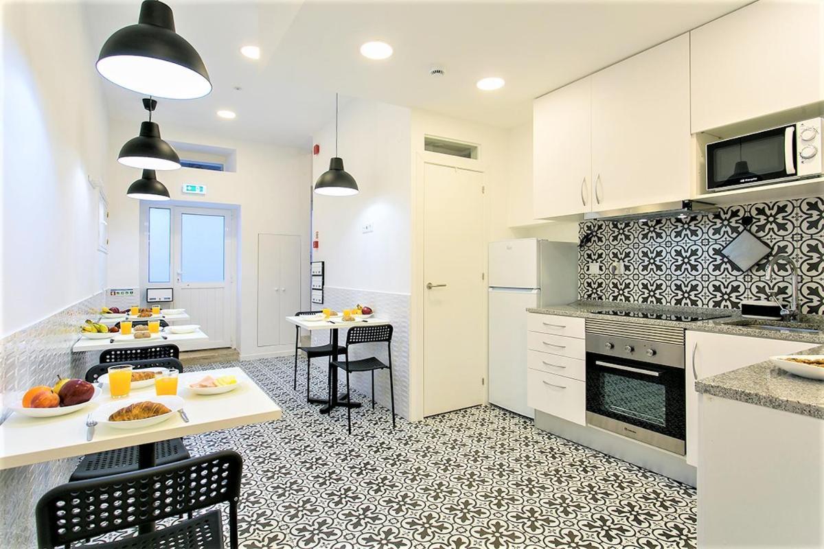 Suites Amalia Guesthouse Near Rossio Square Lizbona Zewnętrze zdjęcie