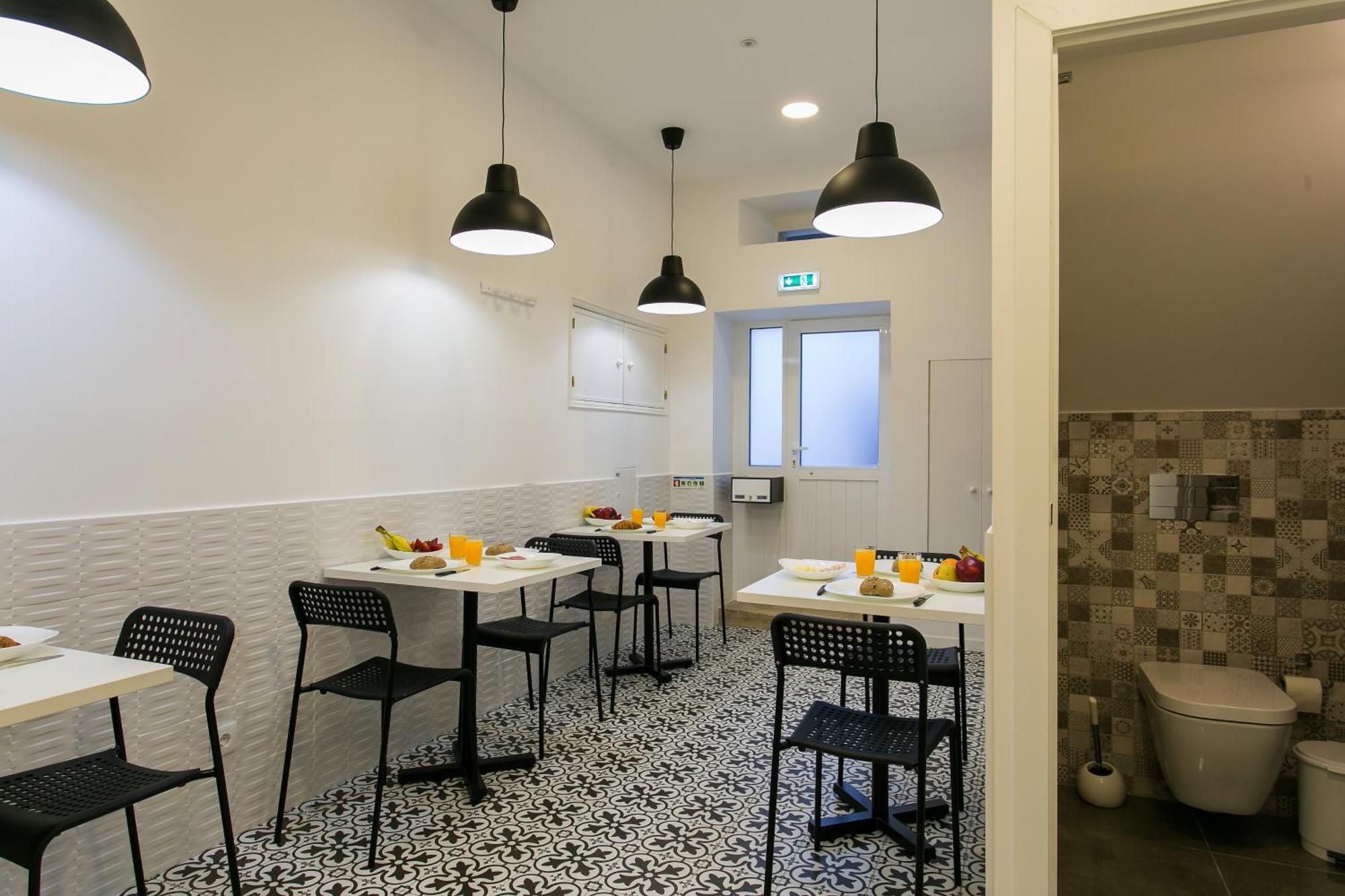 Suites Amalia Guesthouse Near Rossio Square Lizbona Zewnętrze zdjęcie
